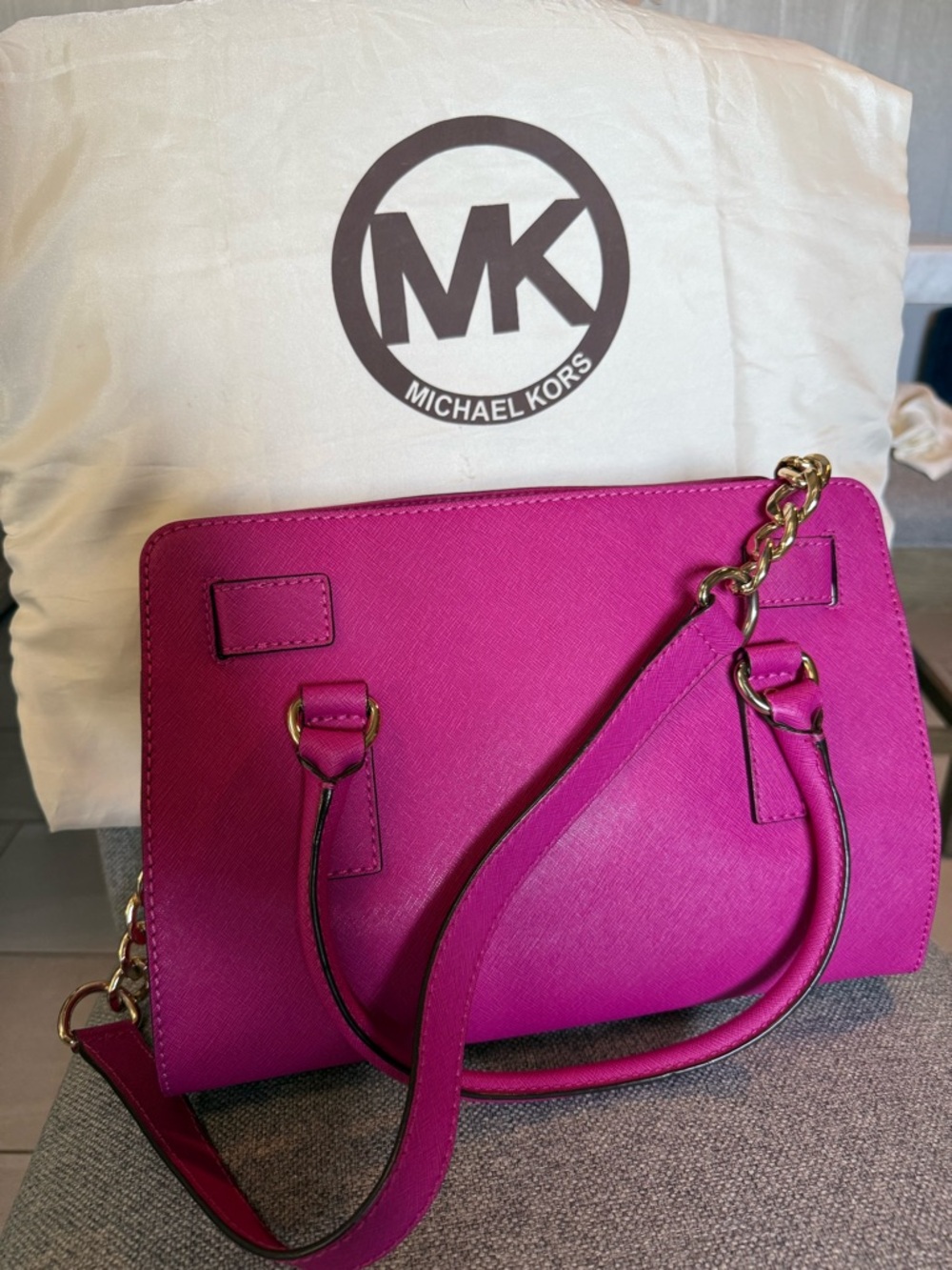 Michael Kors Fuchsia Saffiano Satchel with Gold Hardware - Picture 2 of 9